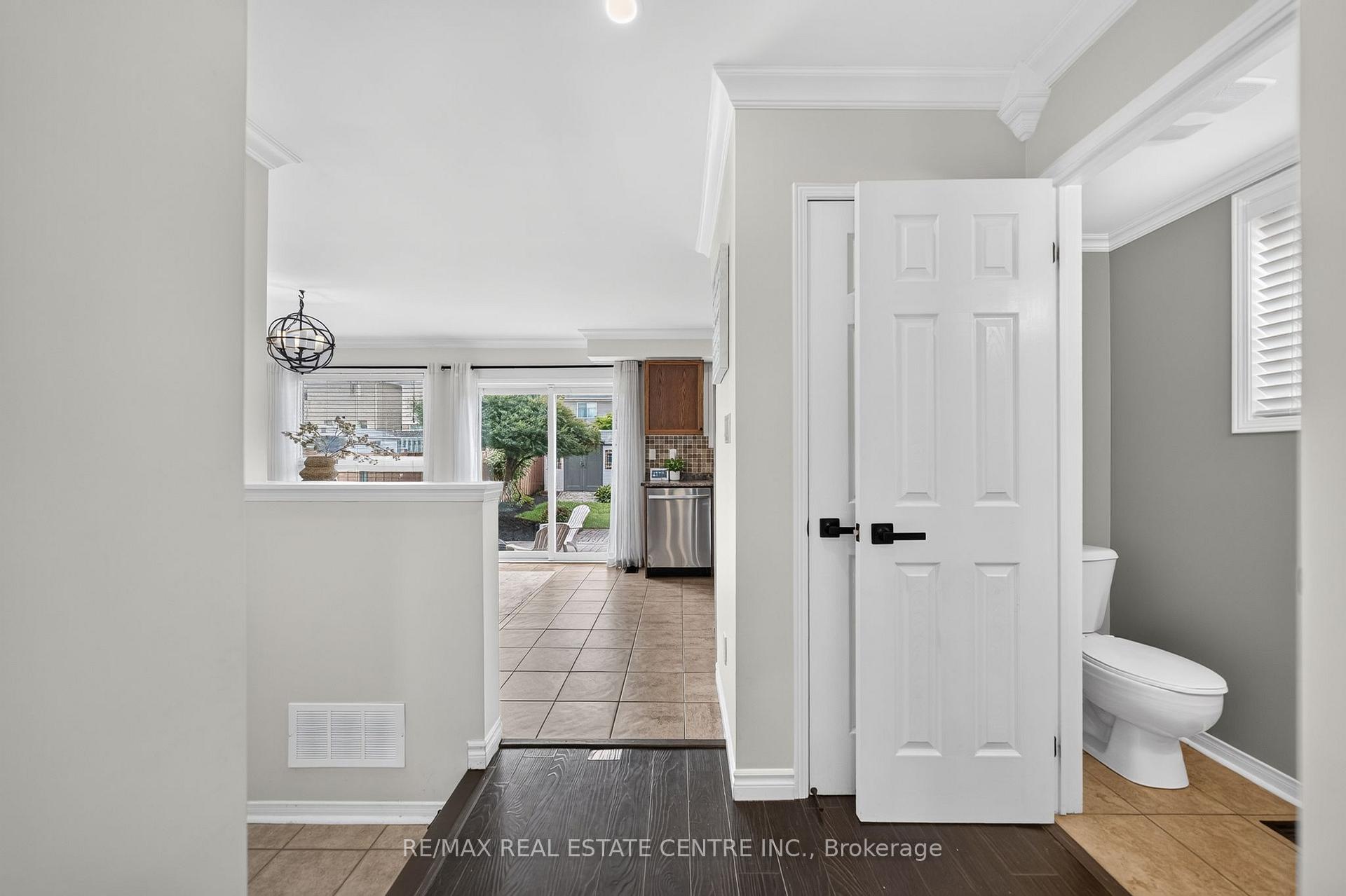 Photo 11 of 59 Yeaman Drive, Cambridge, Christopher-Champlain — HOMEH