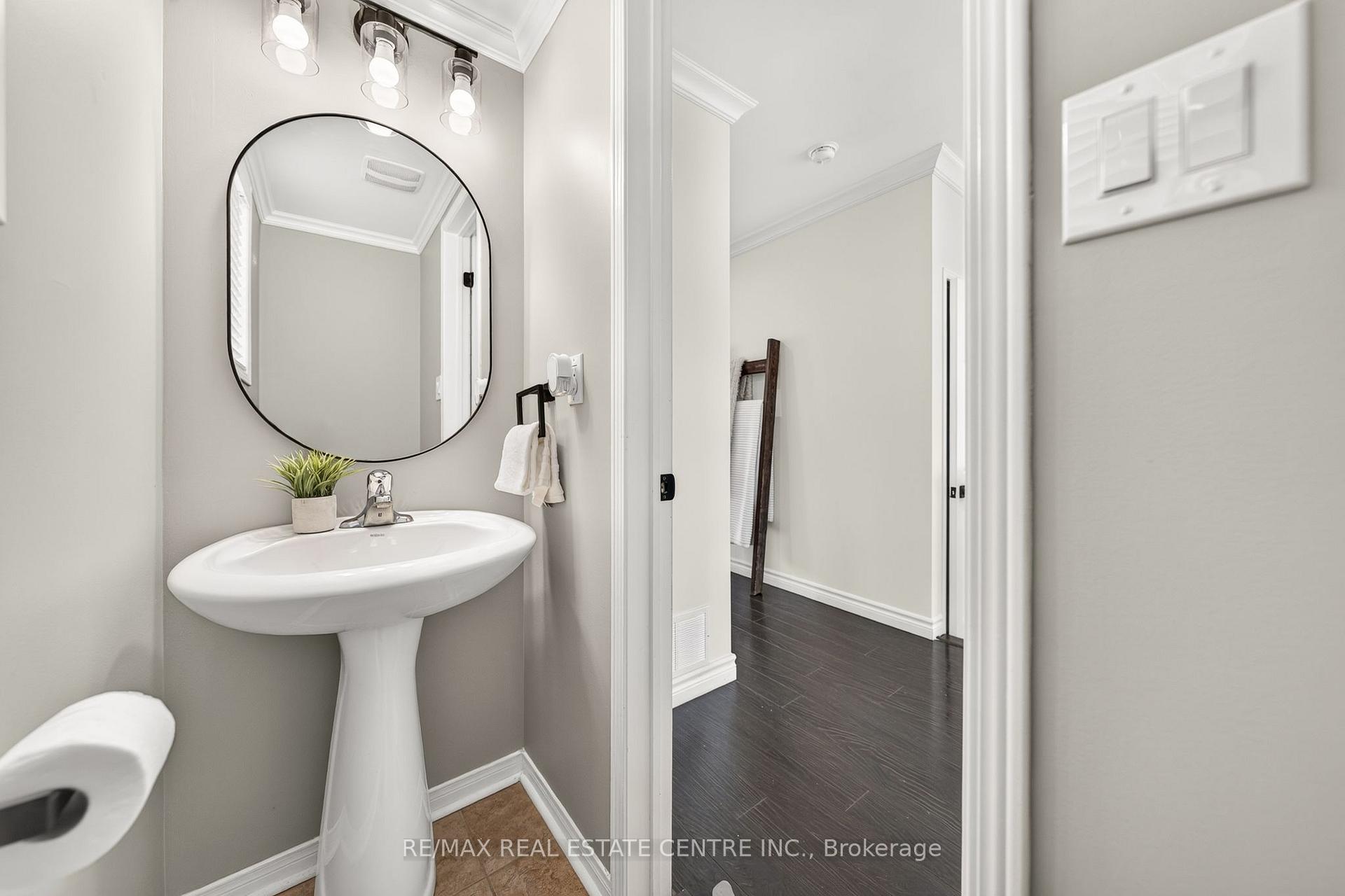 Photo 17 of 59 Yeaman Drive, Cambridge, Christopher-Champlain — HOMEH