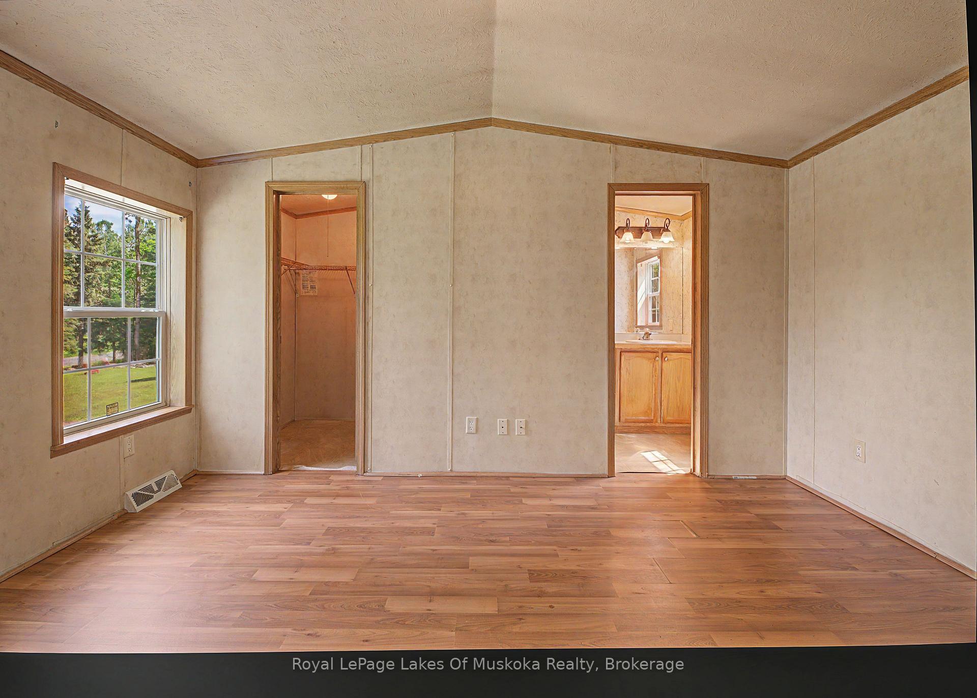 Photo 12 of 726 592 Highway, Perry — HOMEH