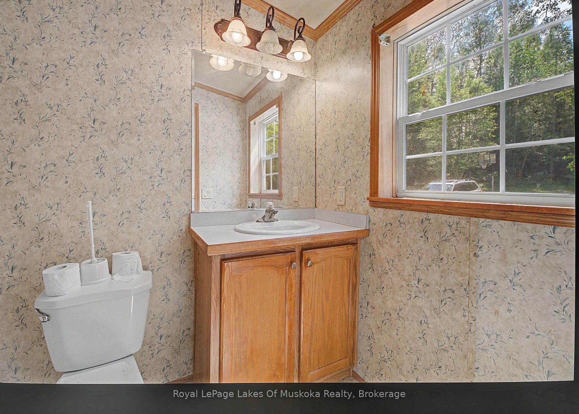 Photo 13 of 726 592 Highway, Perry — HOMEH