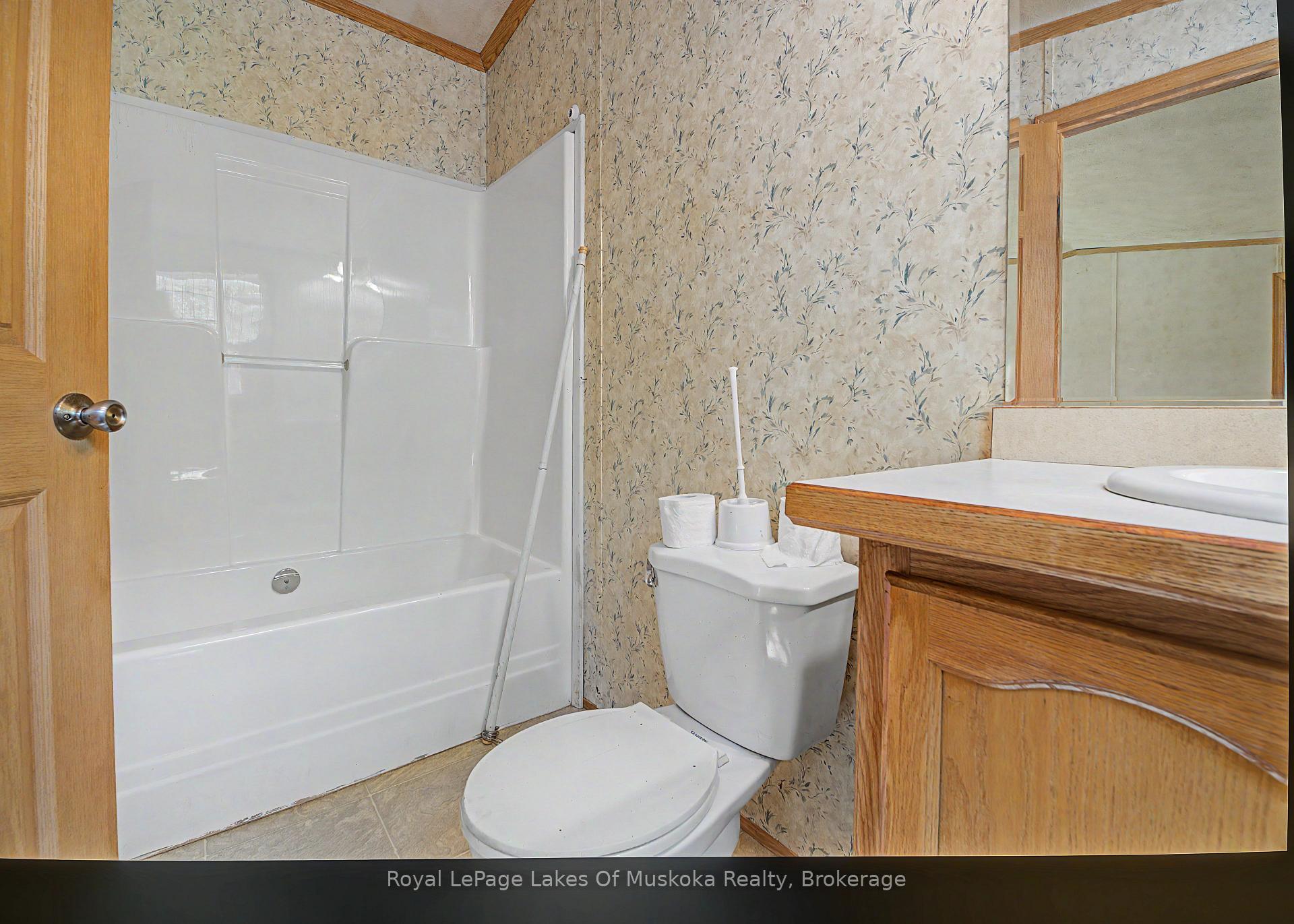 Photo 14 of 726 592 Highway, Perry — HOMEH