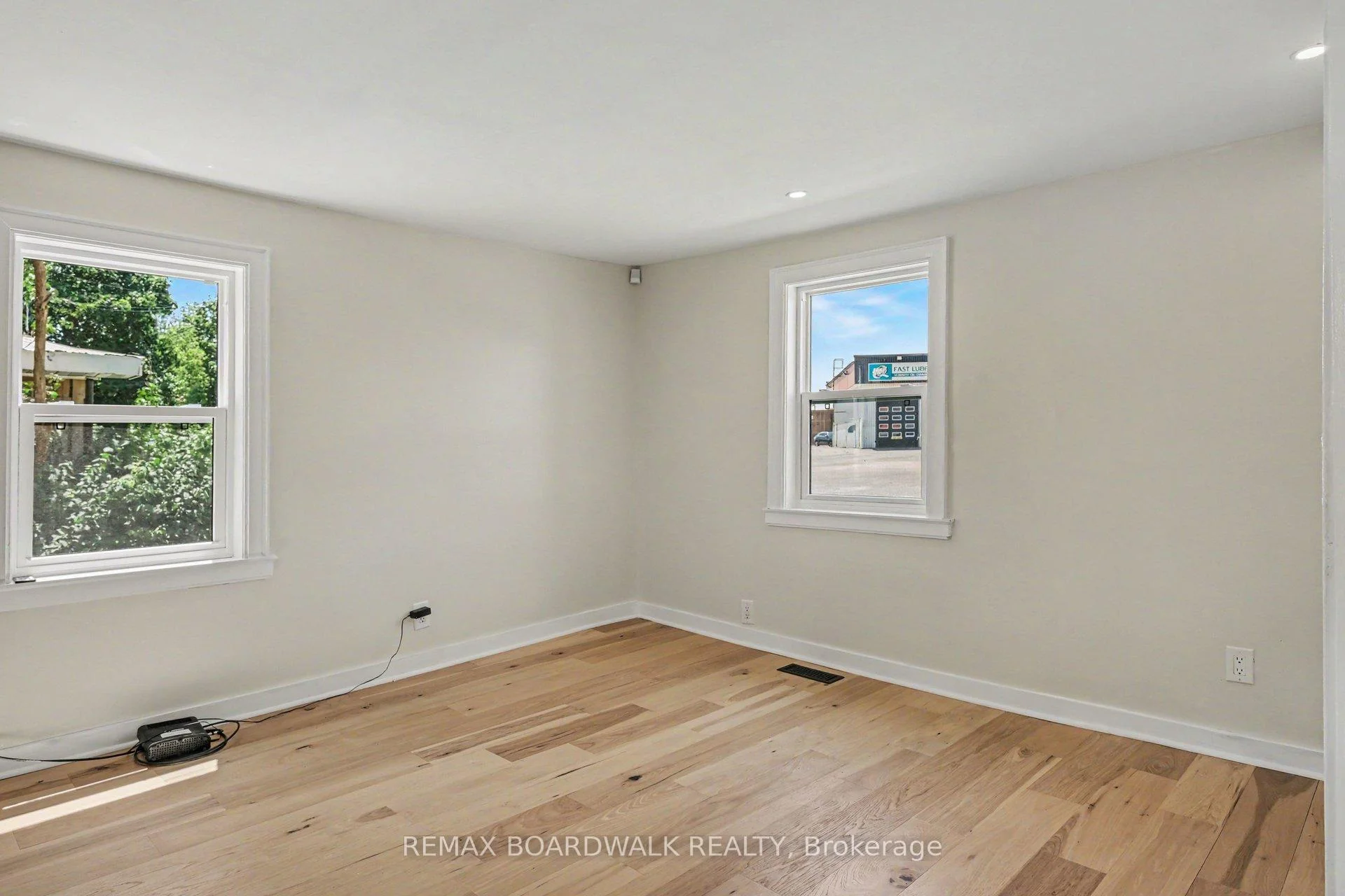 Photo 5 of 11 Abbott Street S, Smiths Falls, Smiths Falls — HOMEH