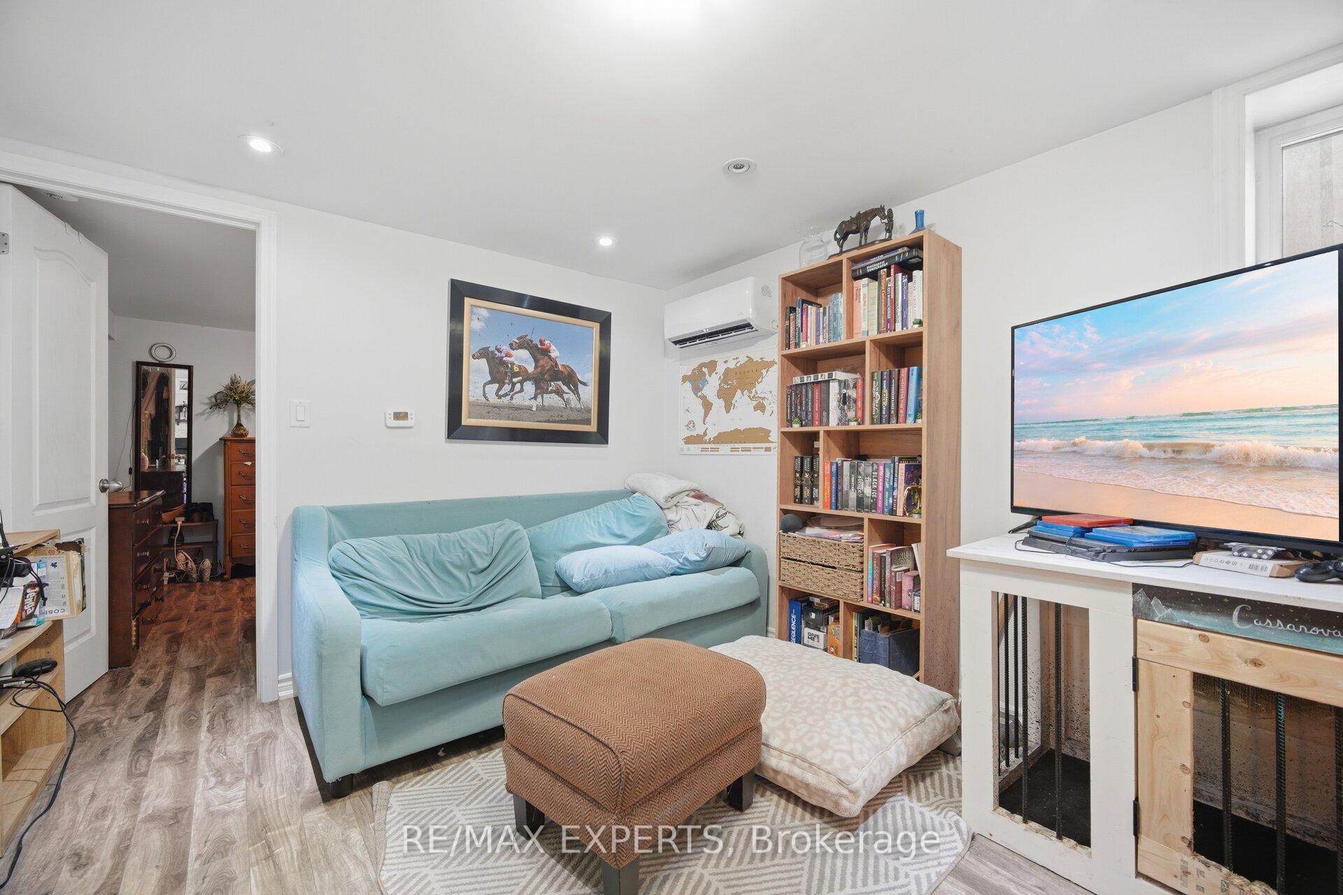 Photo 30 of 3 Maple Avenue, Brampton, Downtown Brampton — HOMEH