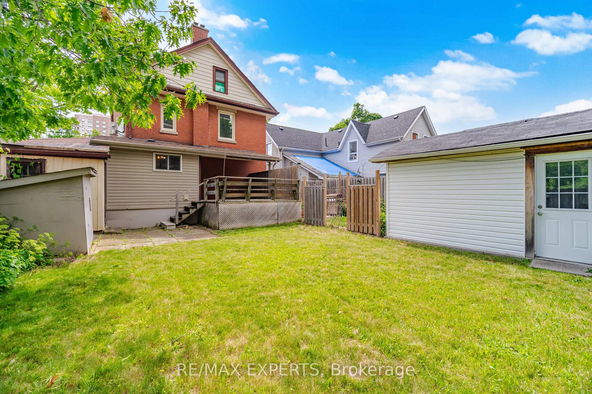 Photo 41 of 3 Maple Avenue, Brampton, Downtown Brampton — HOMEH