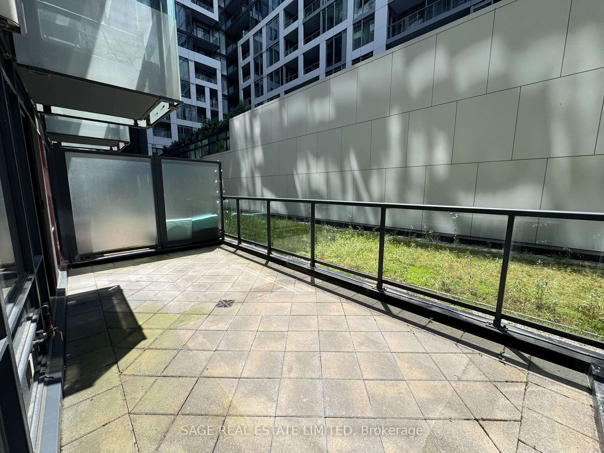 Photo 8 of Unit 206, 560 Front Street W, Toronto, Waterfront Communities — HOMEH