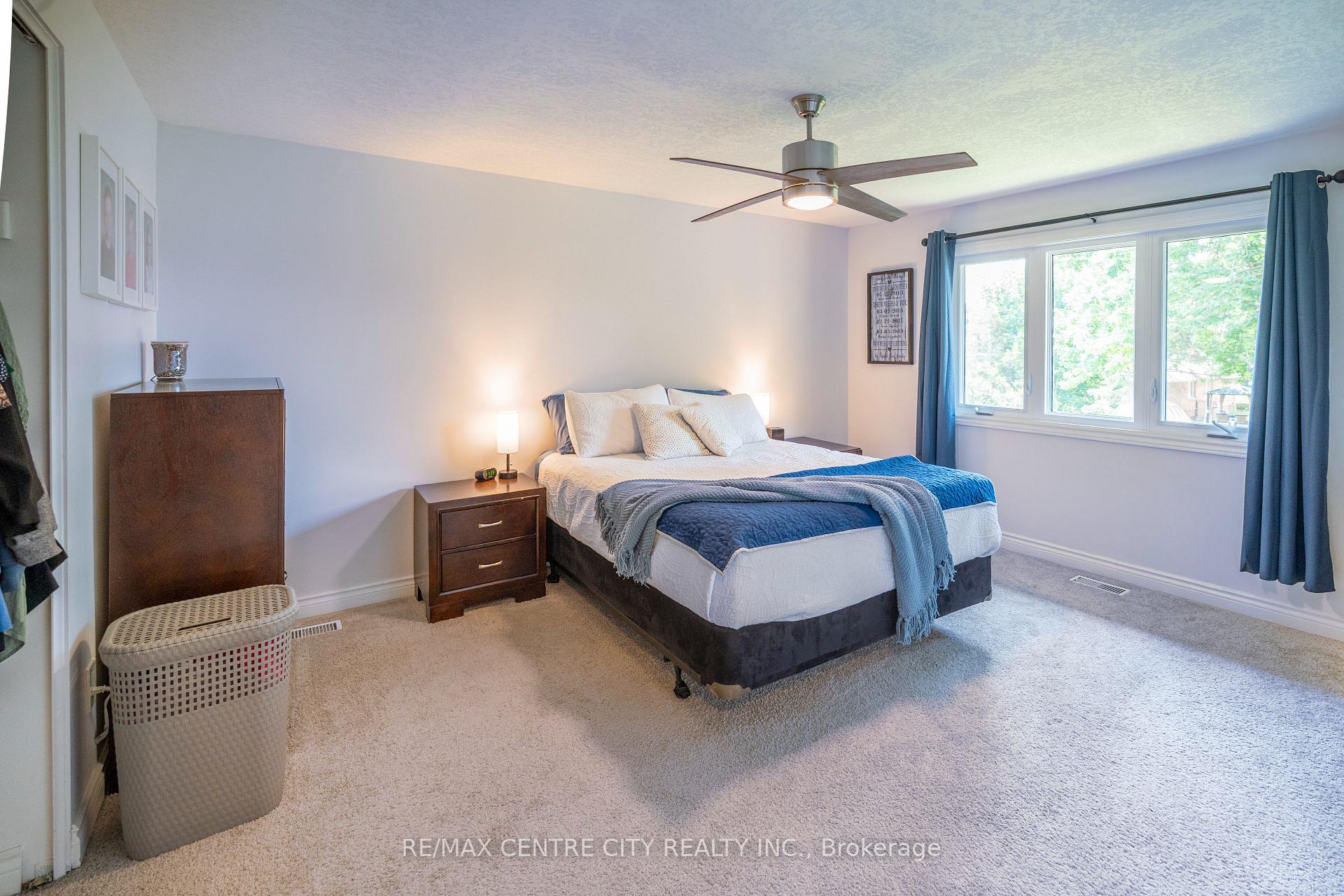 Photo 23 of 159 Sherwood Crescent, Thames Centre, Dorchester — HOMEH
