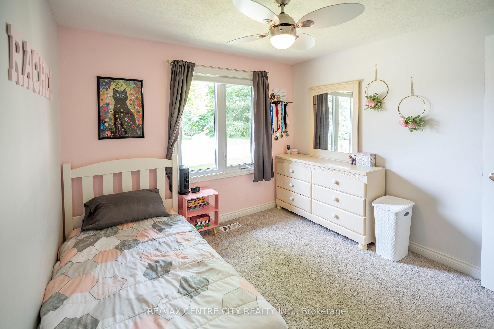 Photo 31 of 159 Sherwood Crescent, Thames Centre, Dorchester — HOMEH