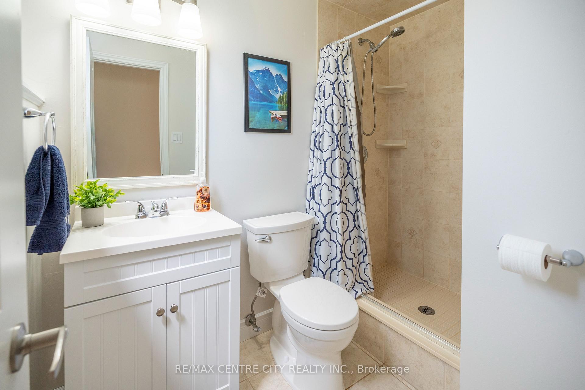 Photo 45 of 159 Sherwood Crescent, Thames Centre, Dorchester — HOMEH