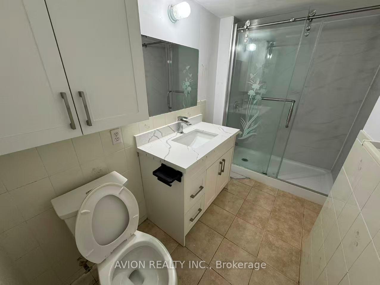 Photo 4 of 243 Milliken Meadows Drive, Markham, Milliken Mills West — HOMEH