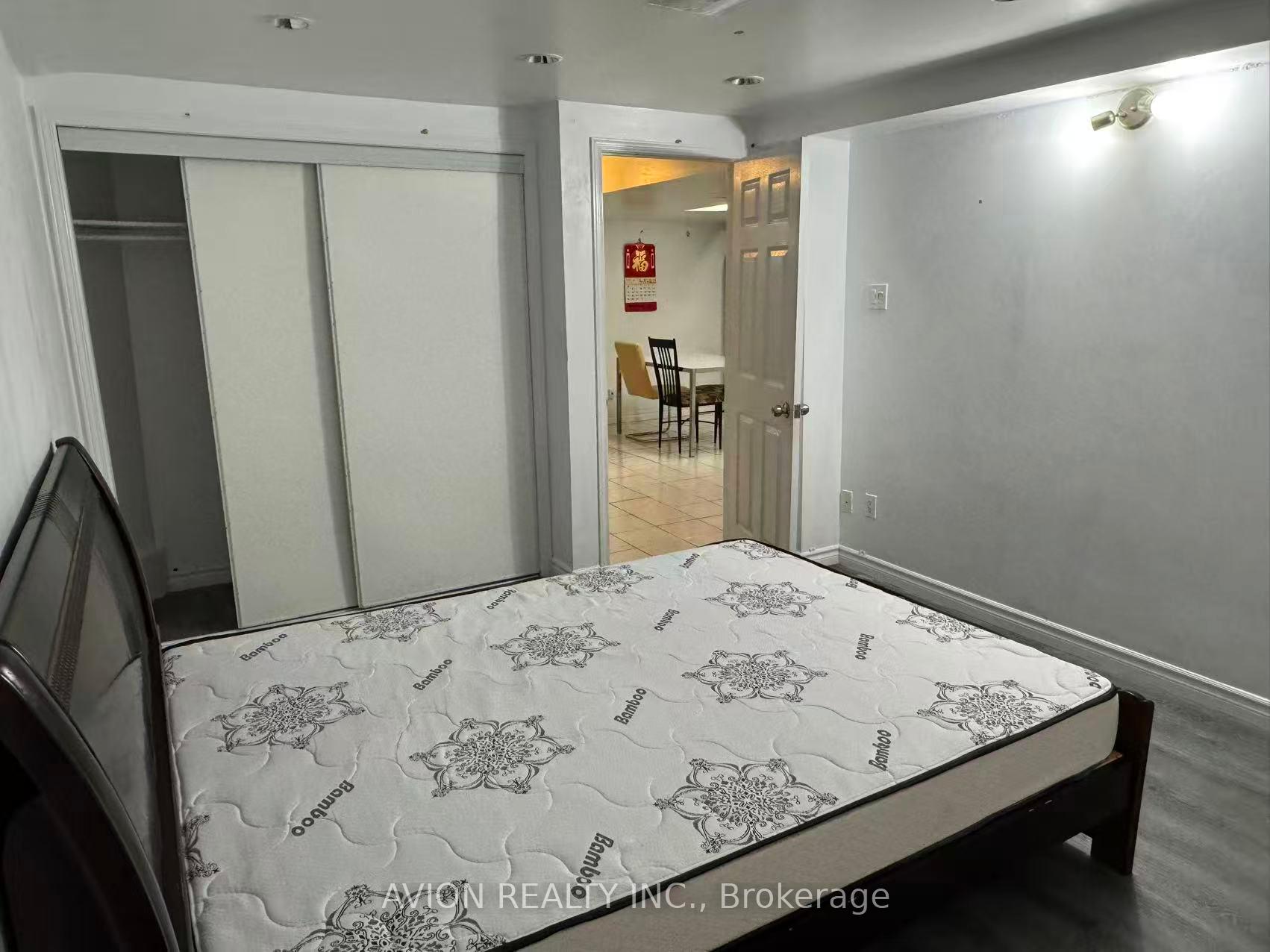 Photo 5 of 243 Milliken Meadows Drive, Markham, Milliken Mills West — HOMEH