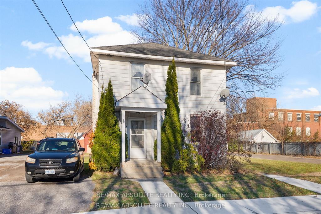 Photo 12 of 27 MacDonald Street S, Arnprior, Arnprior — HOMEH