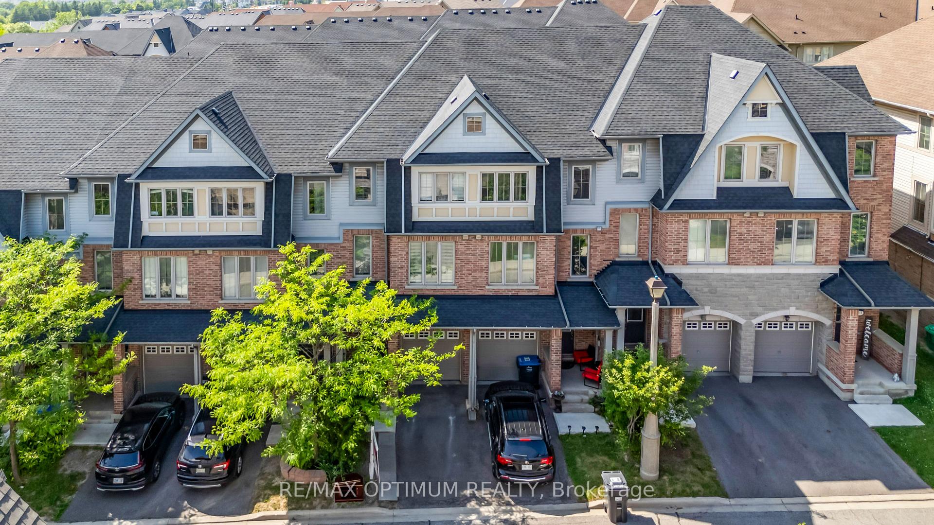 Photo 3 of 117 Cedar Lake Crescent, Brampton, Bram West — HOMEH