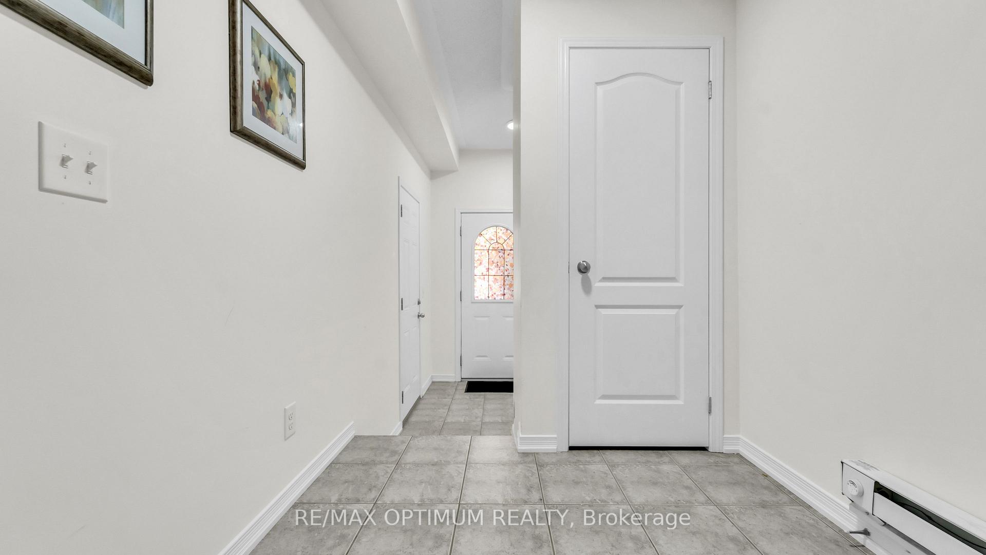 Photo 5 of 117 Cedar Lake Crescent, Brampton, Bram West — HOMEH