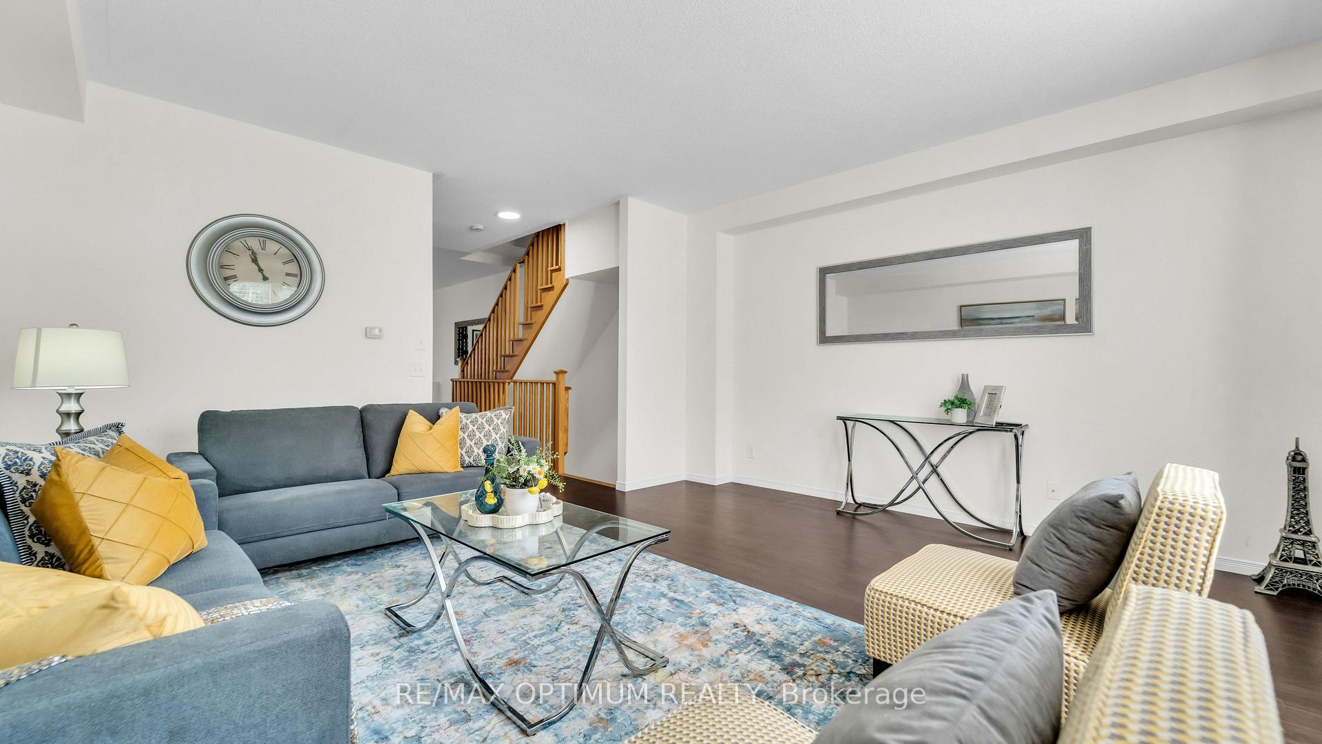 Photo 11 of 117 Cedar Lake Crescent, Brampton, Bram West — HOMEH
