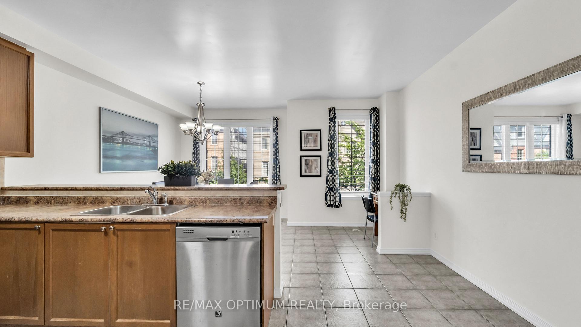 Photo 16 of 117 Cedar Lake Crescent, Brampton, Bram West — HOMEH