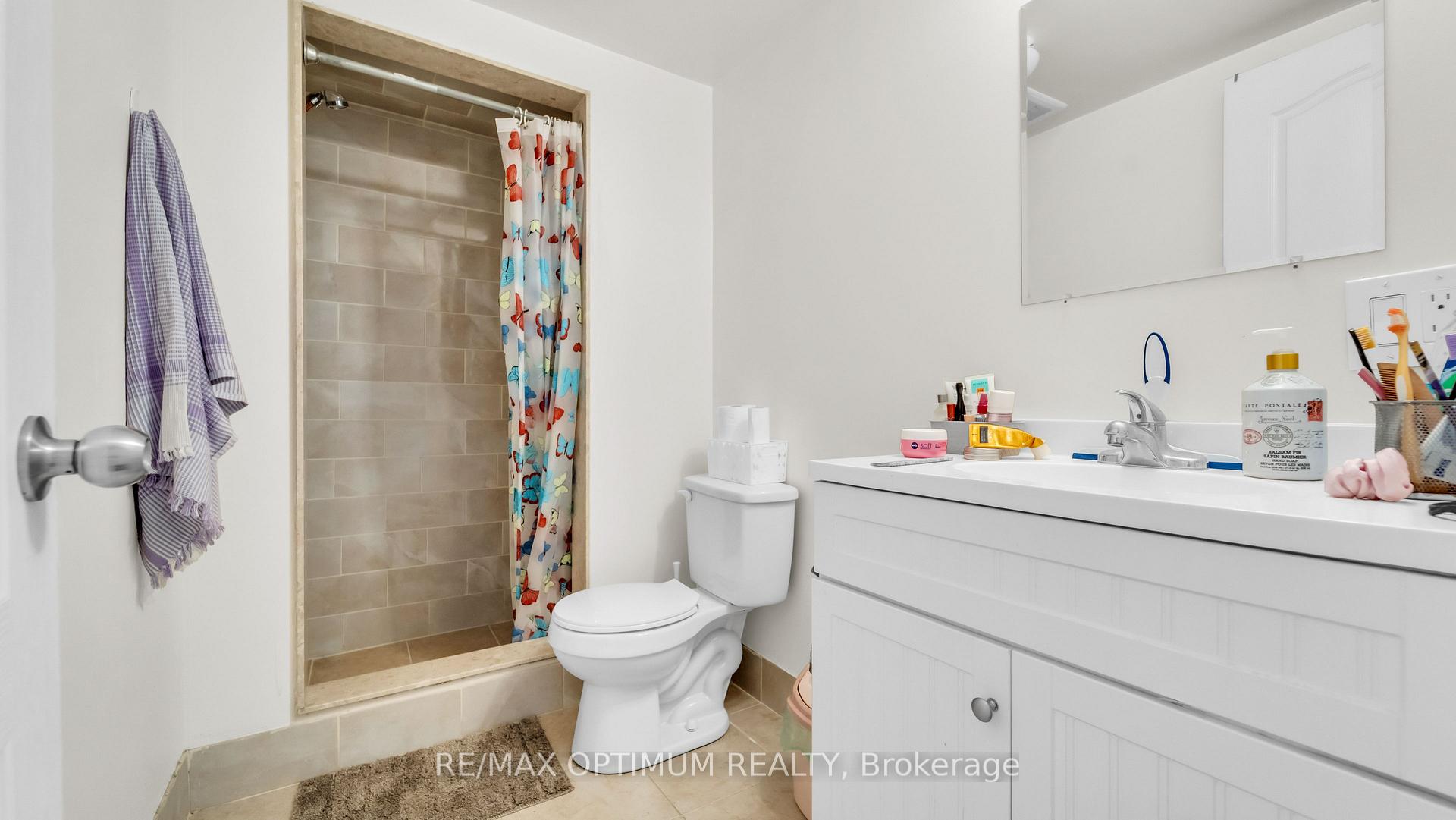 Photo 35 of 117 Cedar Lake Crescent, Brampton, Bram West — HOMEH