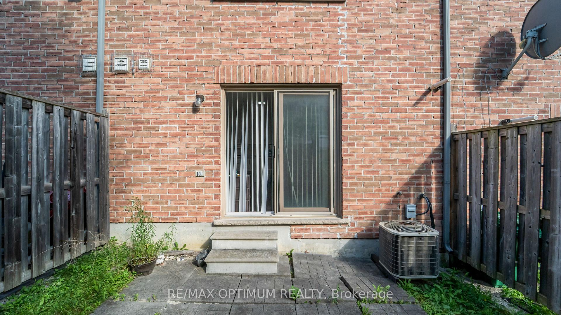 Photo 36 of 117 Cedar Lake Crescent, Brampton, Bram West — HOMEH