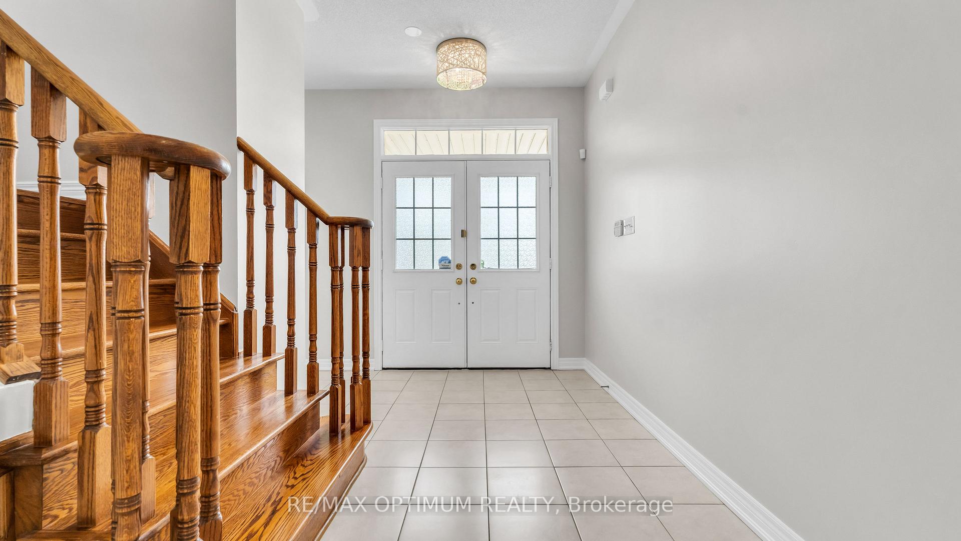 Photo 5 of 99 Young Drive, Brampton, Bram West — HOMEH