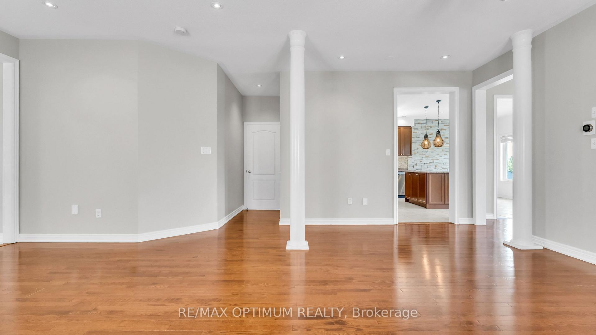 Photo 9 of 99 Young Drive, Brampton, Bram West — HOMEH