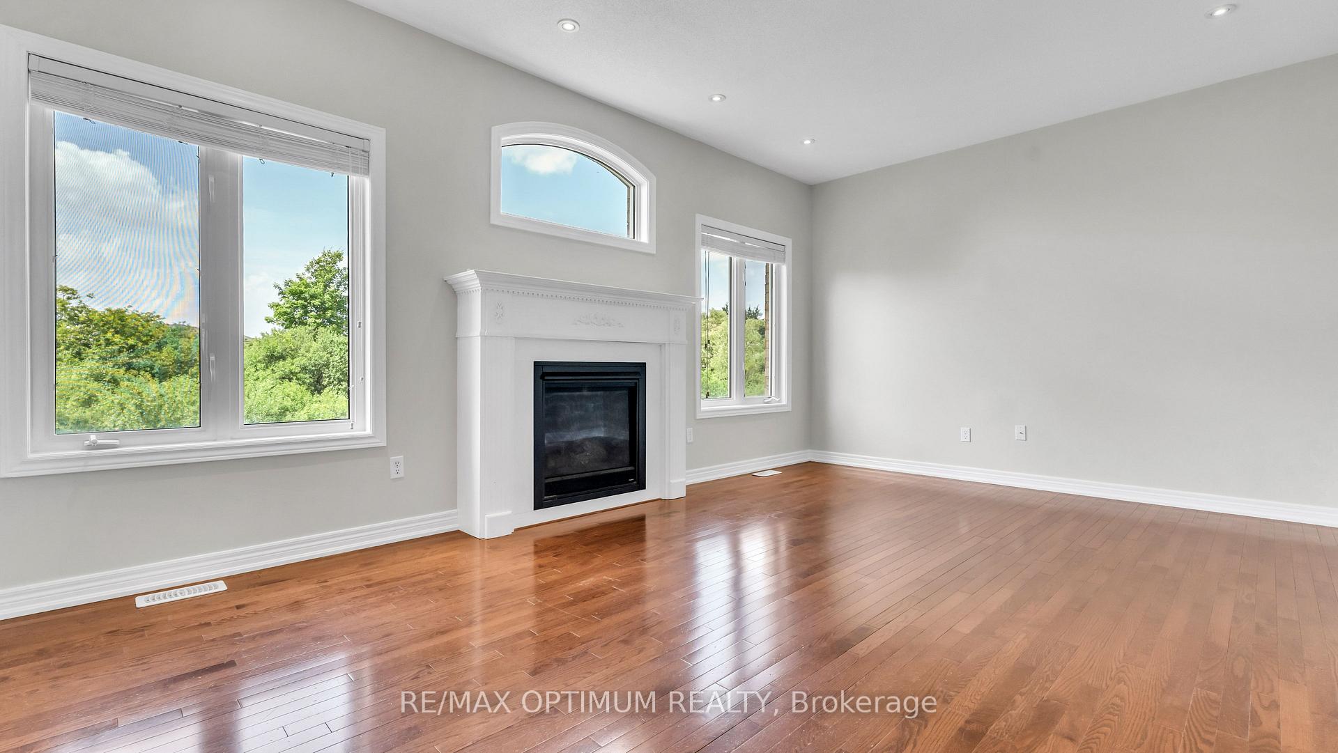 Photo 10 of 99 Young Drive, Brampton, Bram West — HOMEH