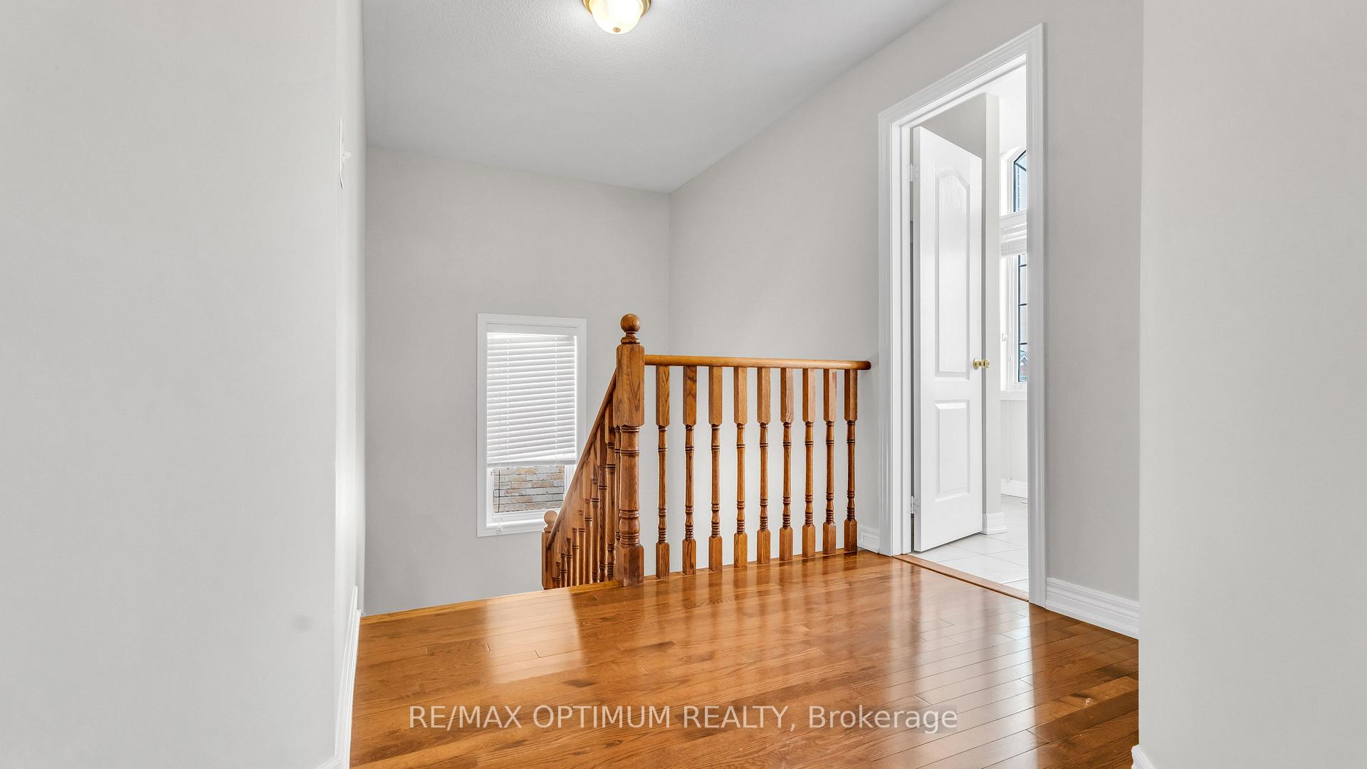 Photo 19 of 99 Young Drive, Brampton, Bram West — HOMEH