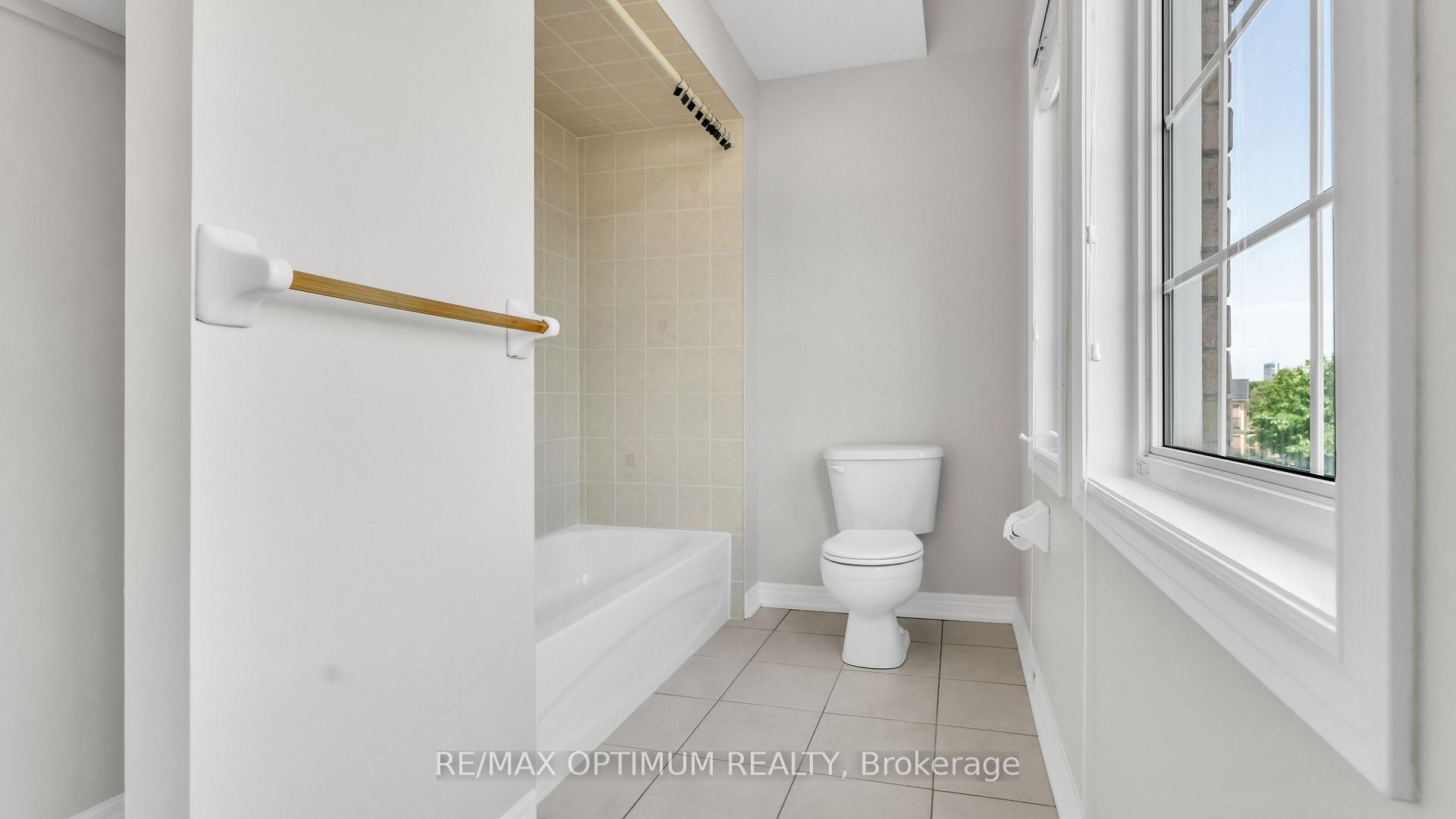 Photo 32 of 99 Young Drive, Brampton, Bram West — HOMEH