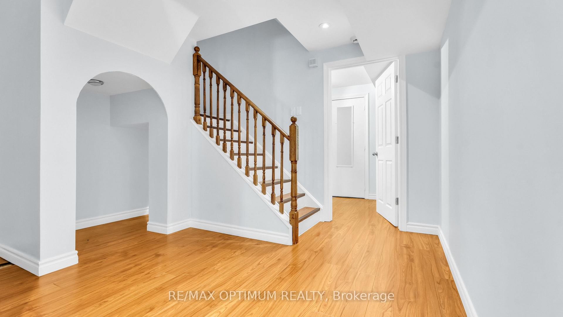 Photo 37 of 99 Young Drive, Brampton, Bram West — HOMEH