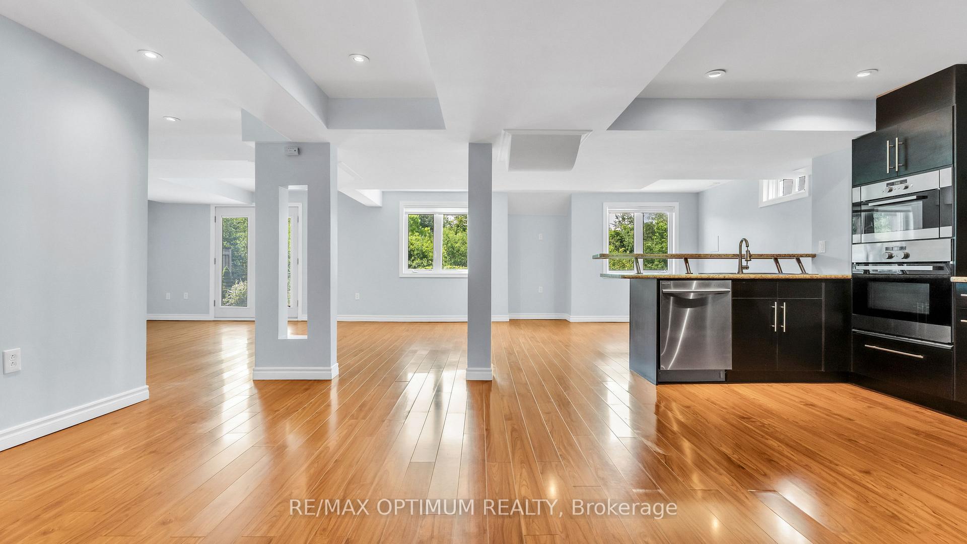 Photo 38 of 99 Young Drive, Brampton, Bram West — HOMEH