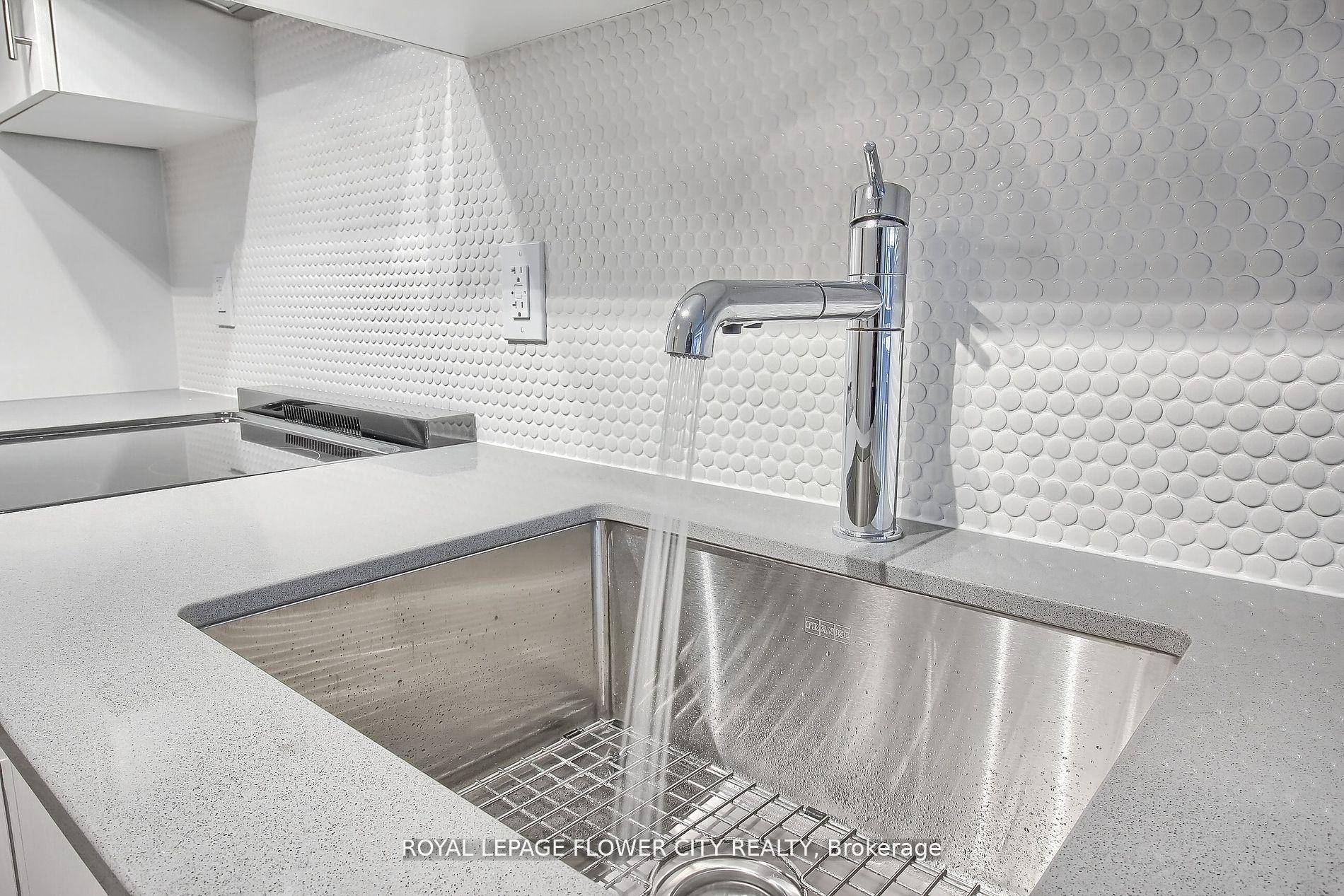 Photo 11 of Unit 1011, 212 King William Street, Hamilton, Beasley — HOMEH