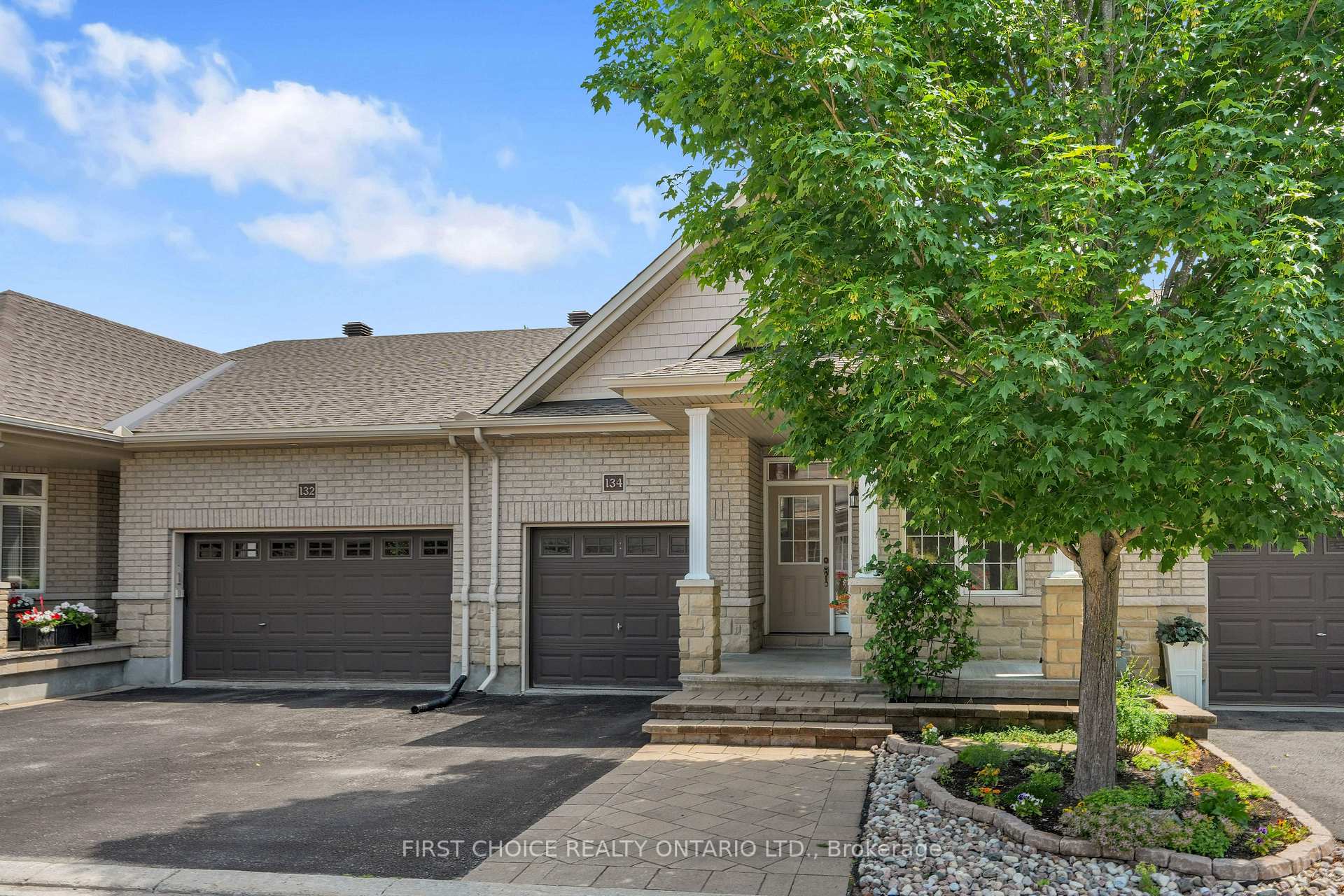 Photo 2 of 134 Maple Key Private, Ottawa, Blossom Park/Kemp Park/Findlay Creek — HOMEH