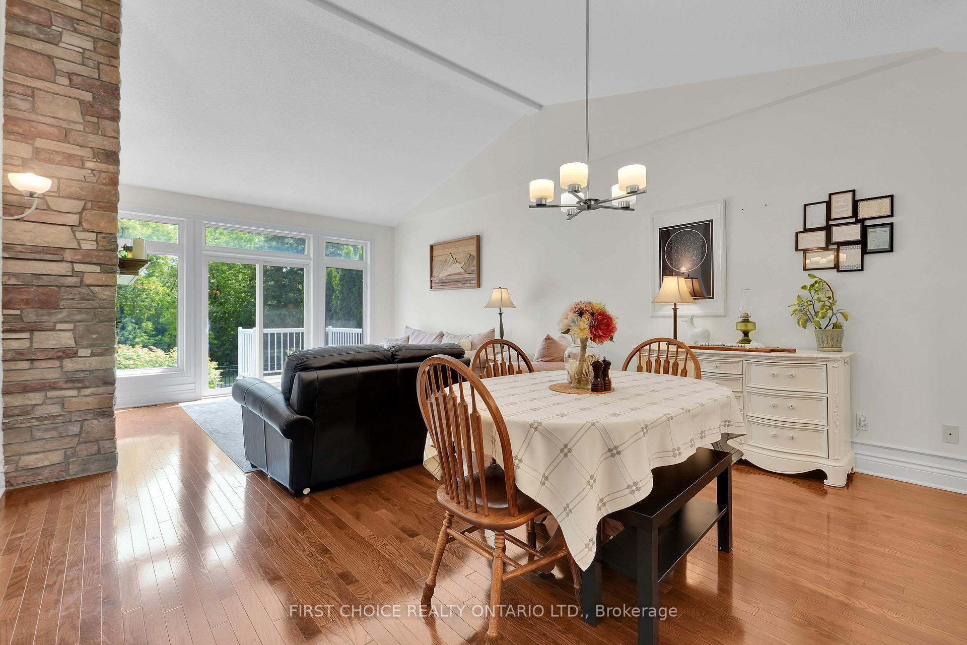 Photo 10 of 134 Maple Key Private, Ottawa, Blossom Park/Kemp Park/Findlay Creek — HOMEH