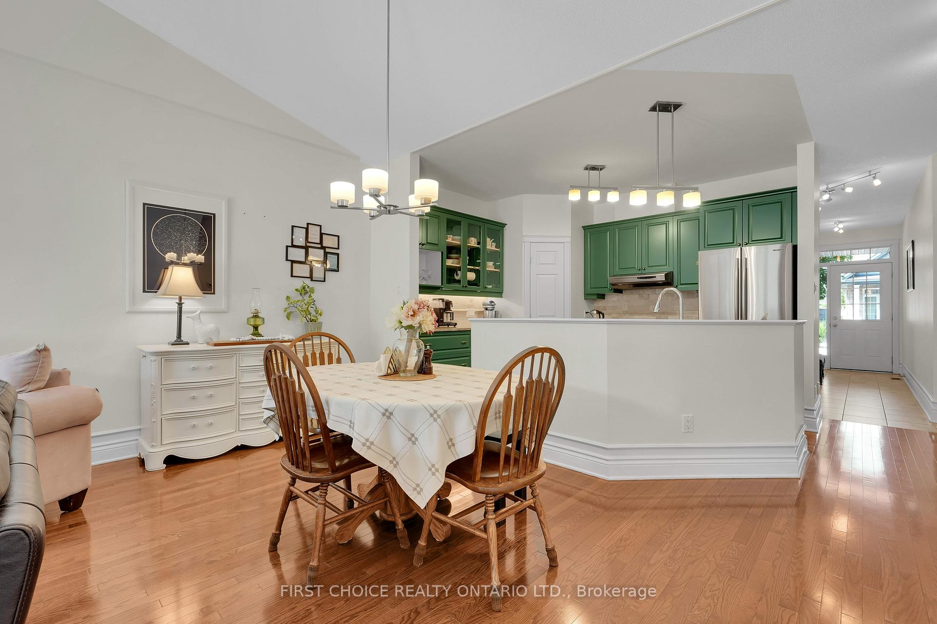 Photo 12 of 134 Maple Key Private, Ottawa, Blossom Park/Kemp Park/Findlay Creek — HOMEH
