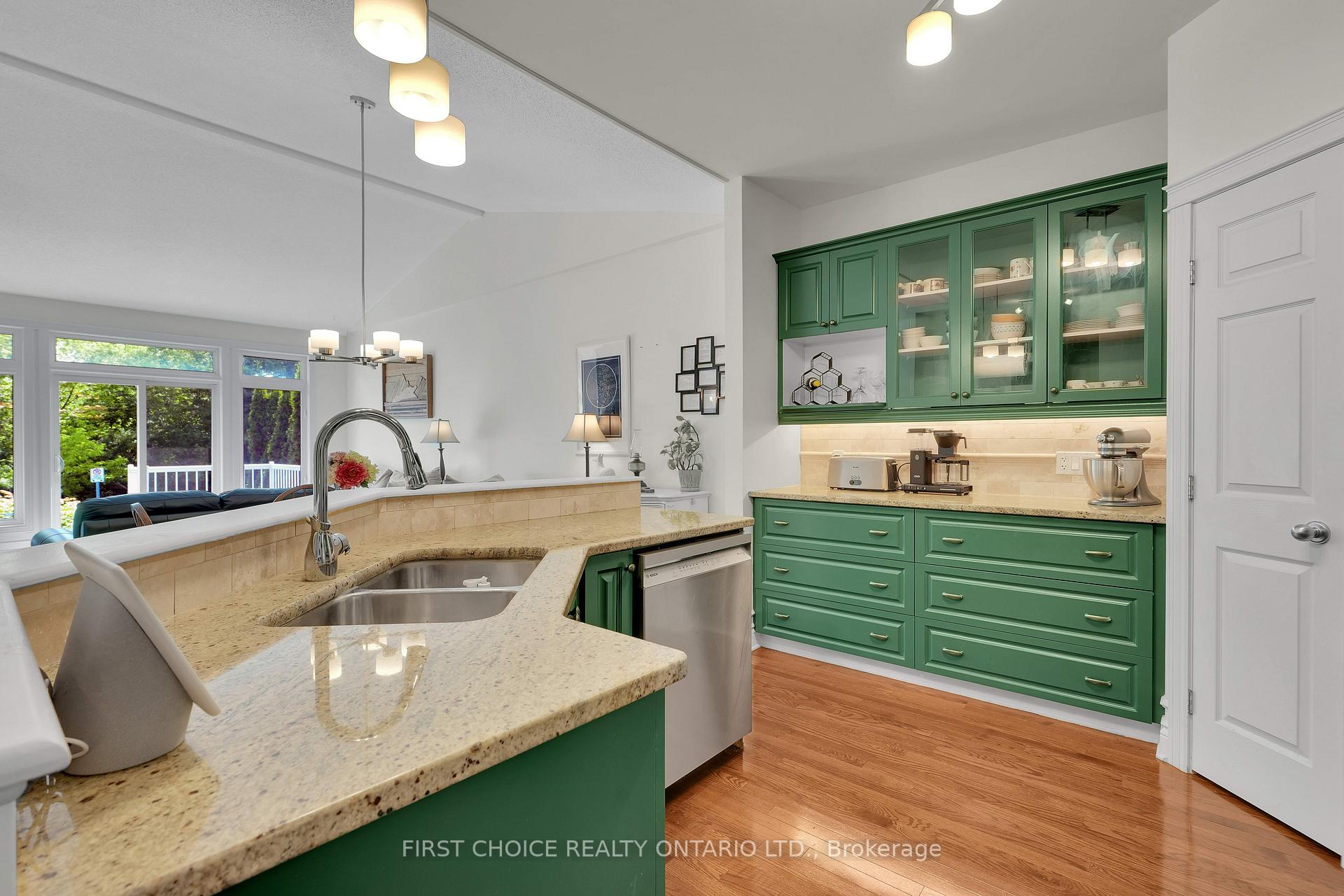 Photo 14 of 134 Maple Key Private, Ottawa, Blossom Park/Kemp Park/Findlay Creek — HOMEH