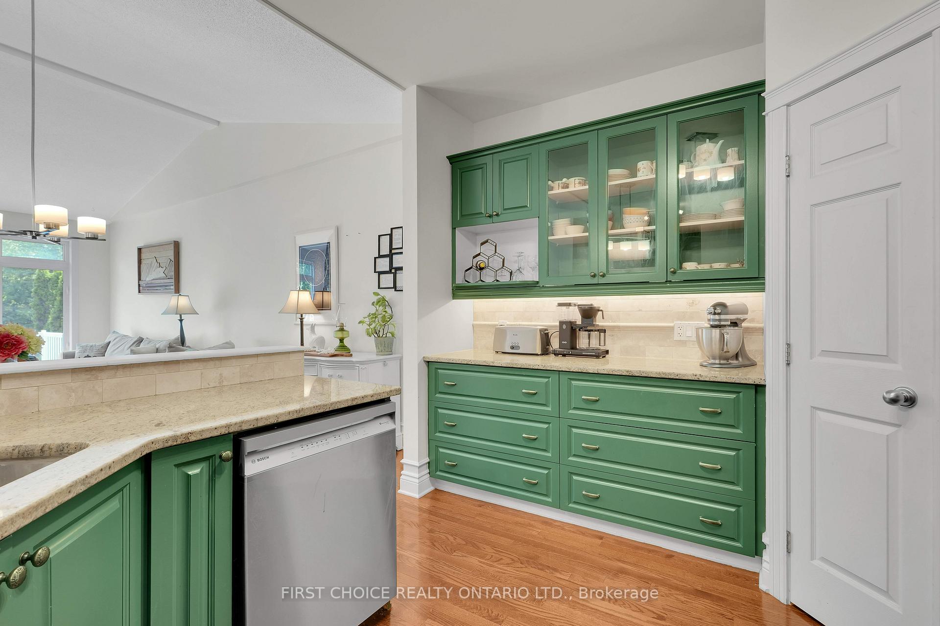 Photo 16 of 134 Maple Key Private, Ottawa, Blossom Park/Kemp Park/Findlay Creek — HOMEH