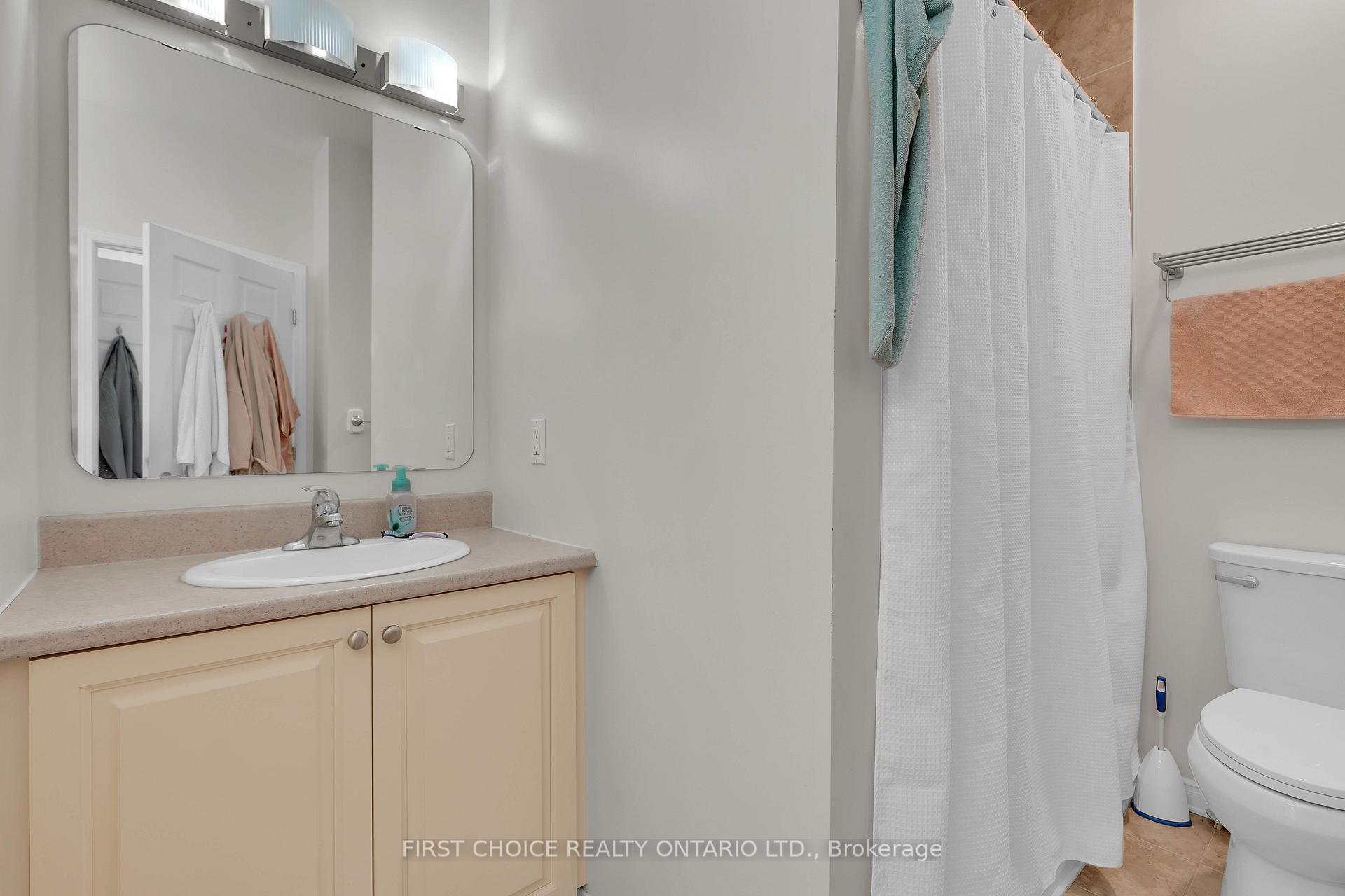 Photo 23 of 134 Maple Key Private, Ottawa, Blossom Park/Kemp Park/Findlay Creek — HOMEH