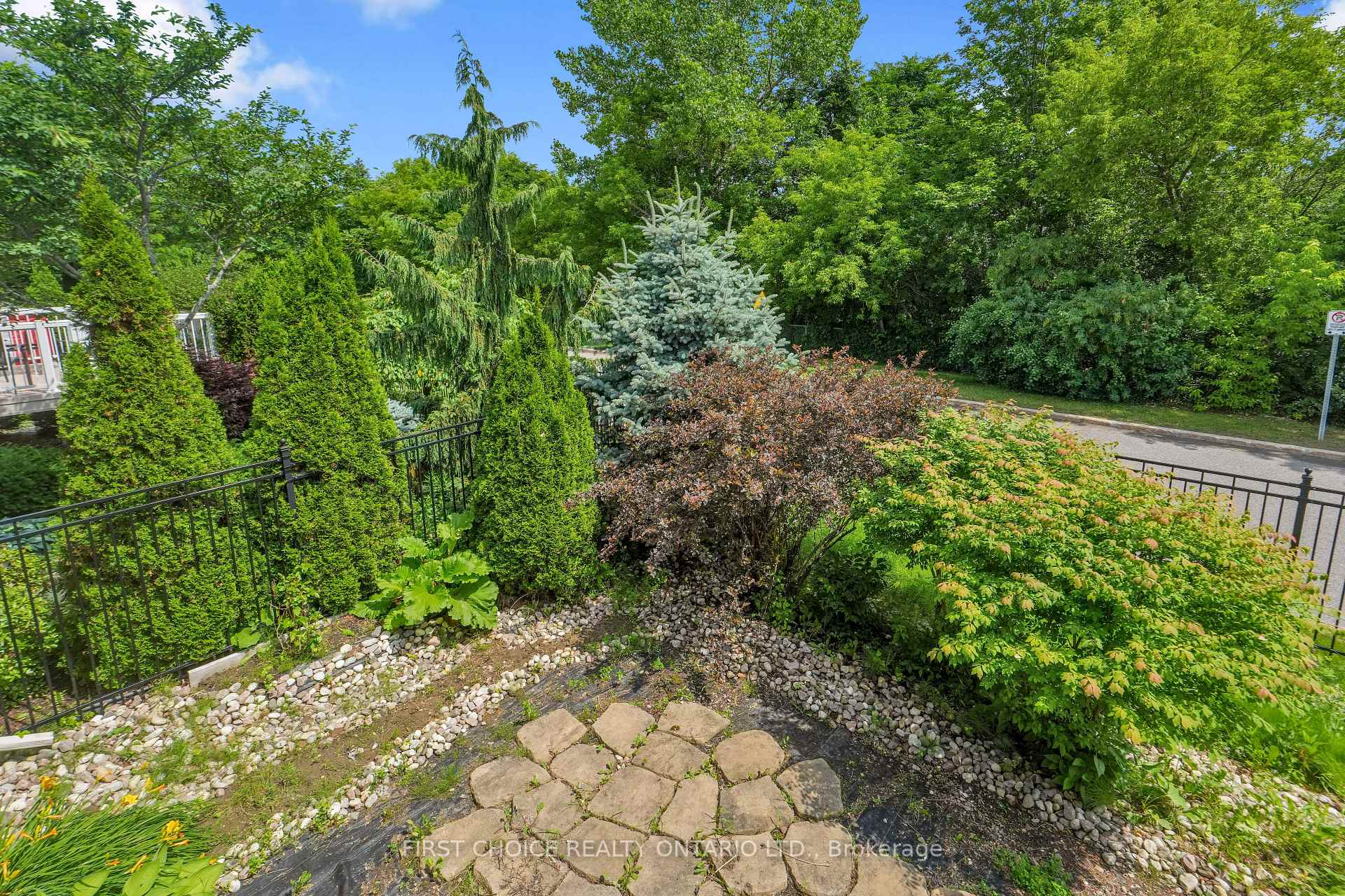 Photo 34 of 134 Maple Key Private, Ottawa, Blossom Park/Kemp Park/Findlay Creek — HOMEH