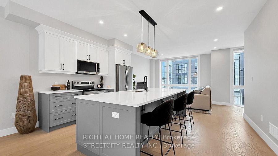 Photo 3 of Unit 14, 2500 Main Street, London, South V — HOMEH