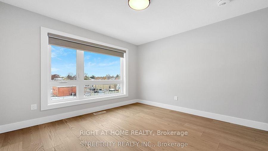 Photo 16 of Unit 14, 2500 Main Street, London, South V — HOMEH