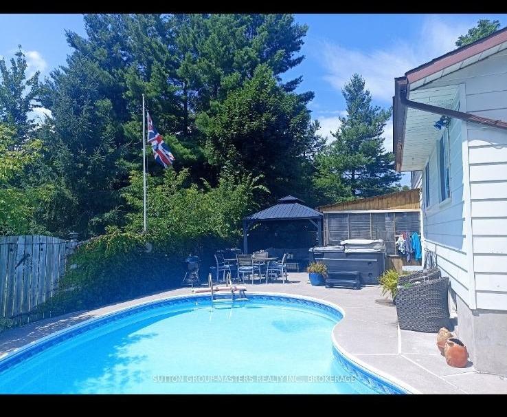 Photo 64 of 715 Collins Bay Road, Kingston, South of Taylor-Kidd Blvd — HOMEH