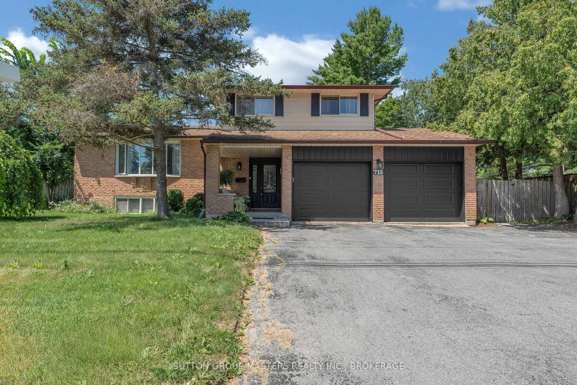 Photo 4 of 715 Collins Bay Road, Kingston, South of Taylor-Kidd Blvd — HOMEH