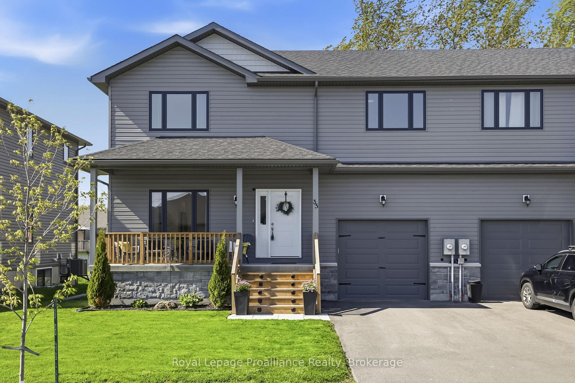 Front of 35 Rabbit Road