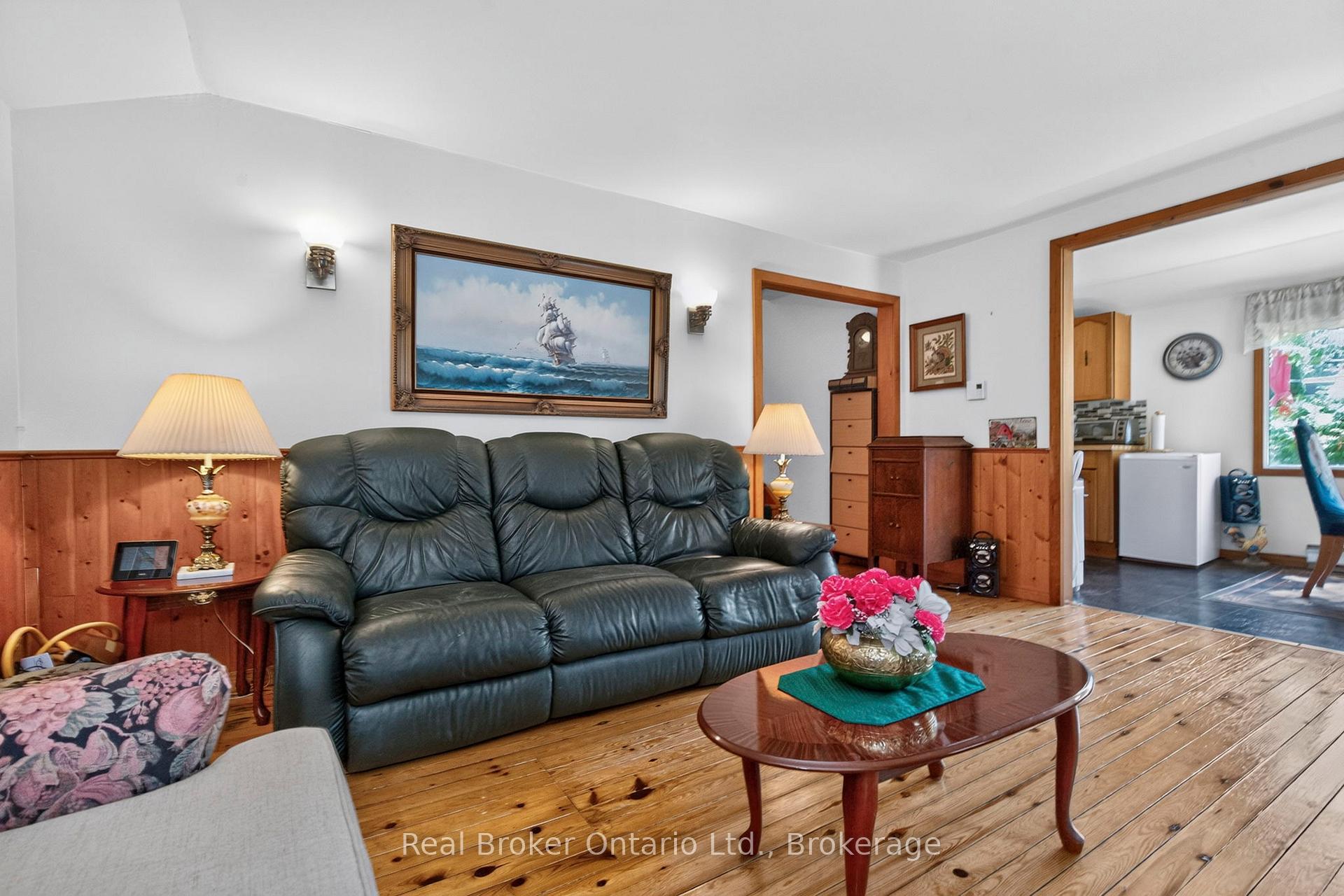 Photo 9 of 81 Andrew Drive, Tiny, Rural Tiny — HOMEH