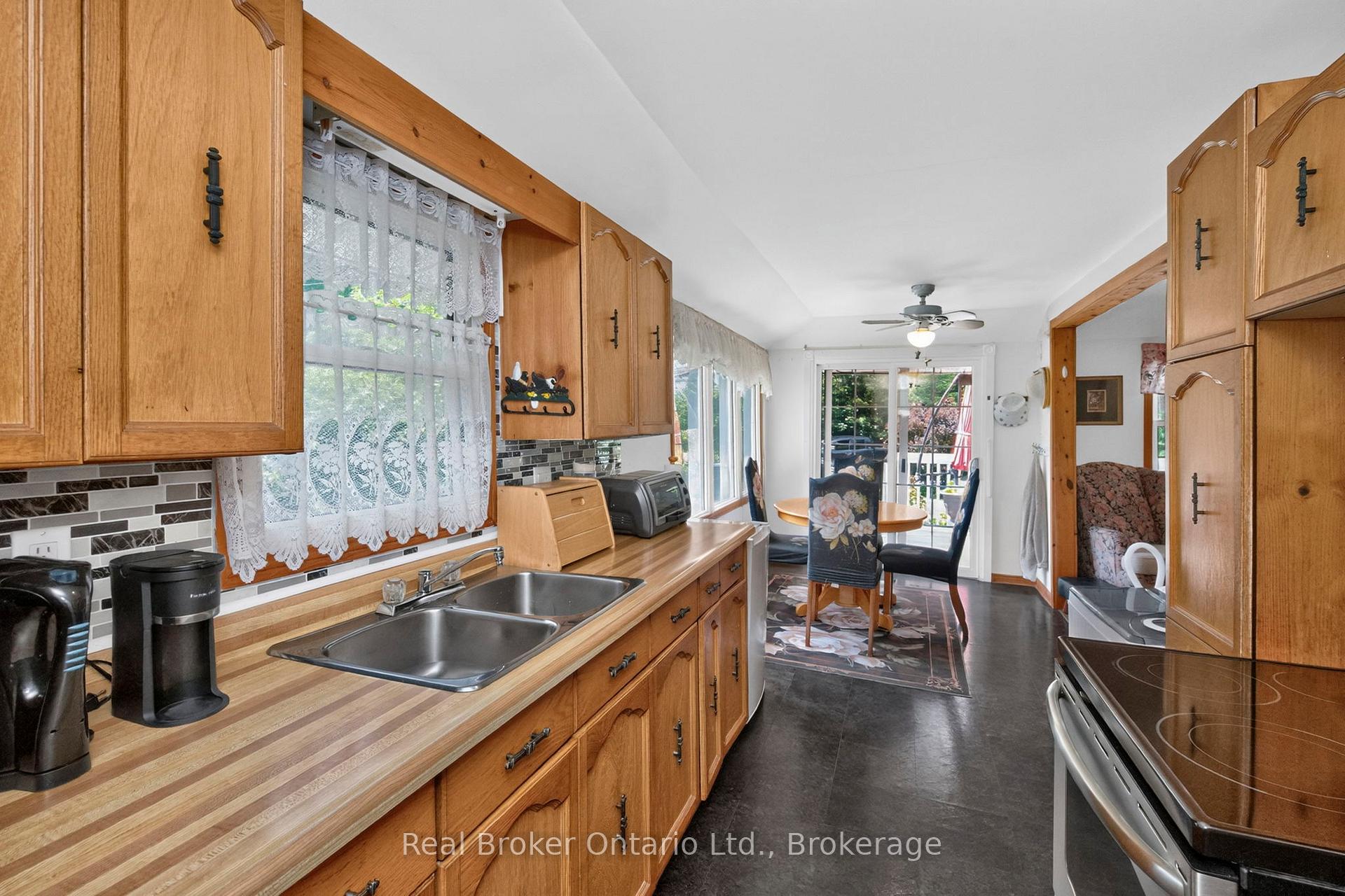 Photo 11 of 81 Andrew Drive, Tiny, Rural Tiny — HOMEH