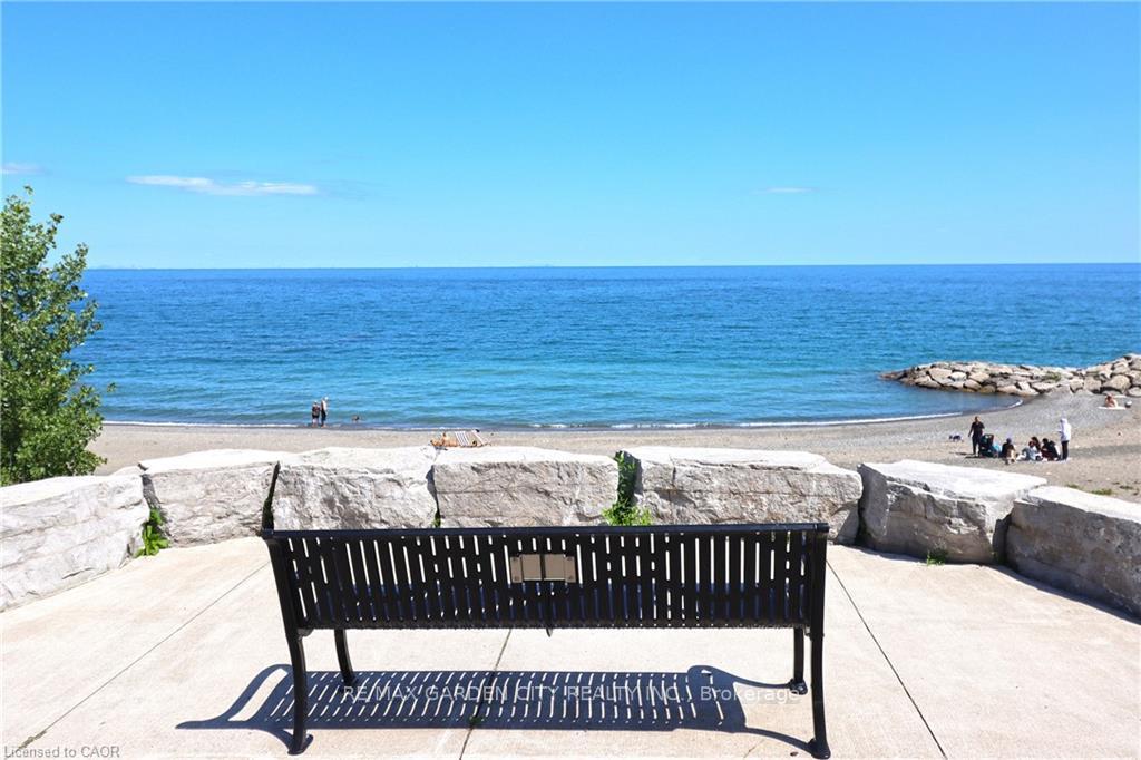 Photo 3 of Unit 408, 10 Concord Place, Grimsby, Grimsby Beach — HOMEH