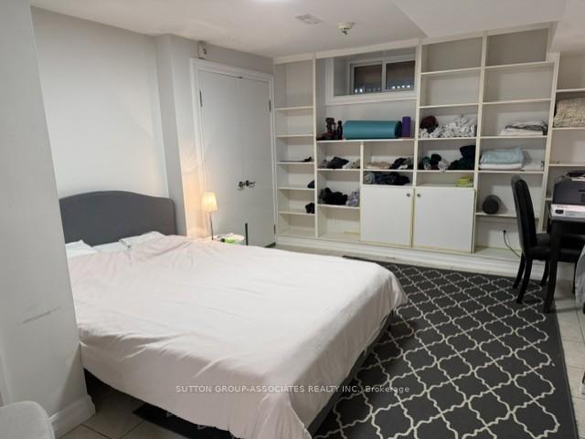 Photo 4 of Unit Unit #B, 672 Huron Street, Toronto, The Annex — HOMEH