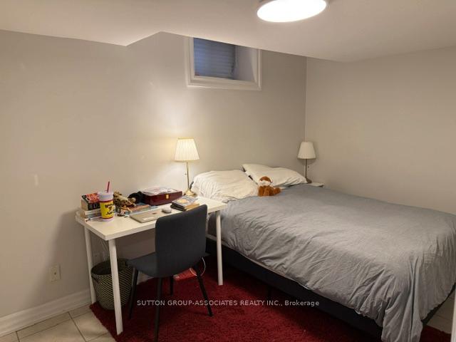 Photo 10 of Unit Unit #B, 672 Huron Street, Toronto, The Annex — HOMEH