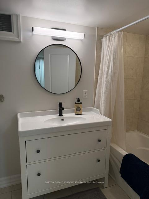 Photo 12 of Unit Unit #B, 672 Huron Street, Toronto, The Annex — HOMEH