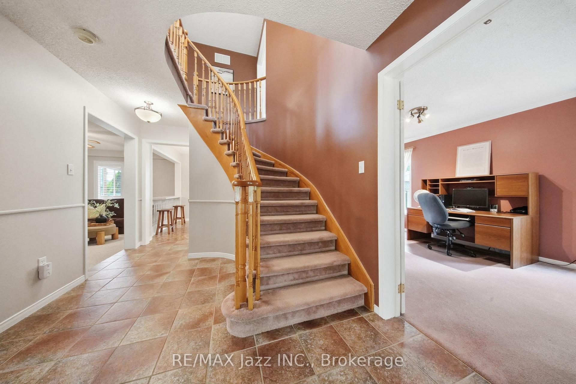 Photo 22 of 6 Aldcroft Crescent, Clarington, Bowmanville — HOMEH