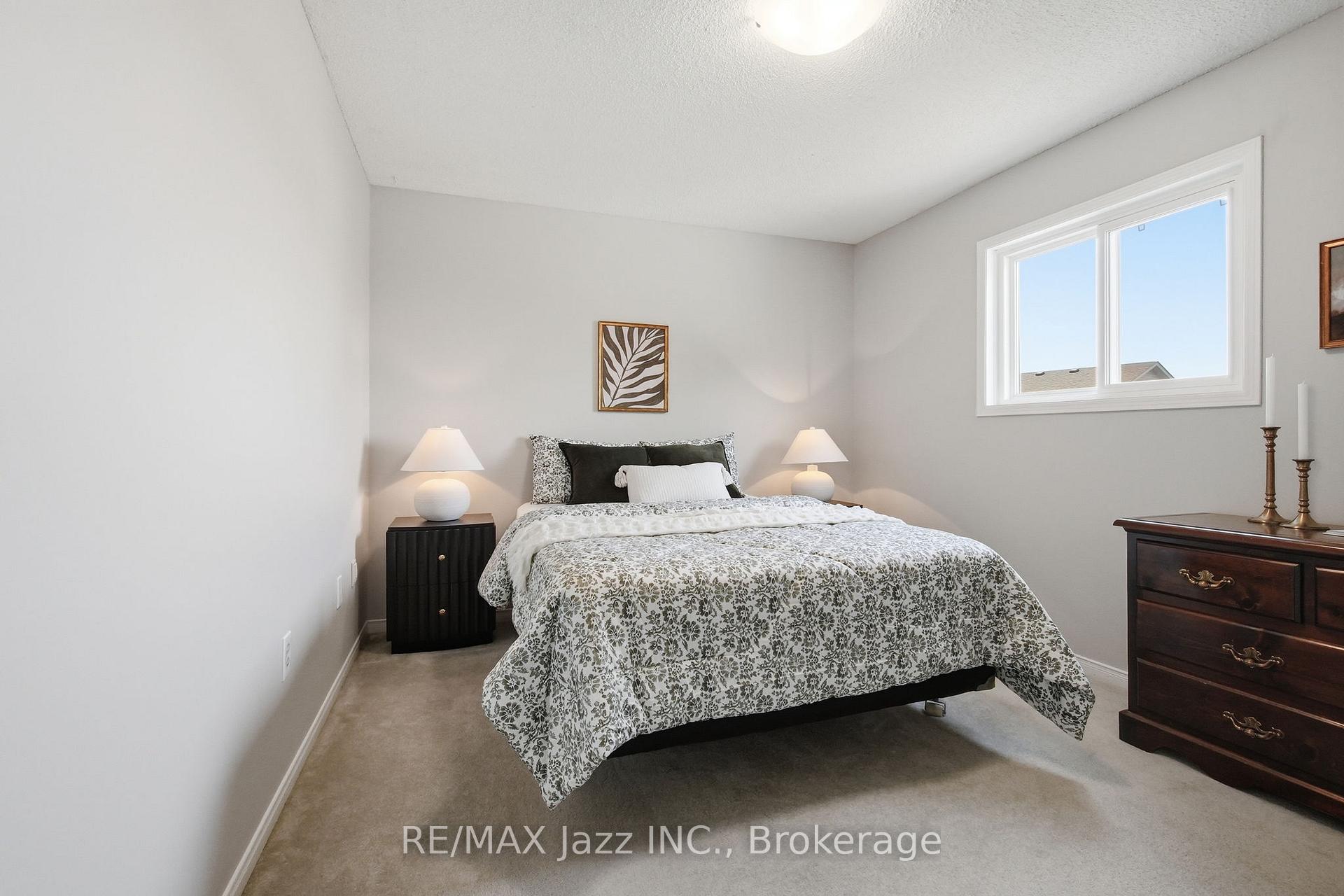 Photo 25 of 6 Aldcroft Crescent, Clarington, Bowmanville — HOMEH