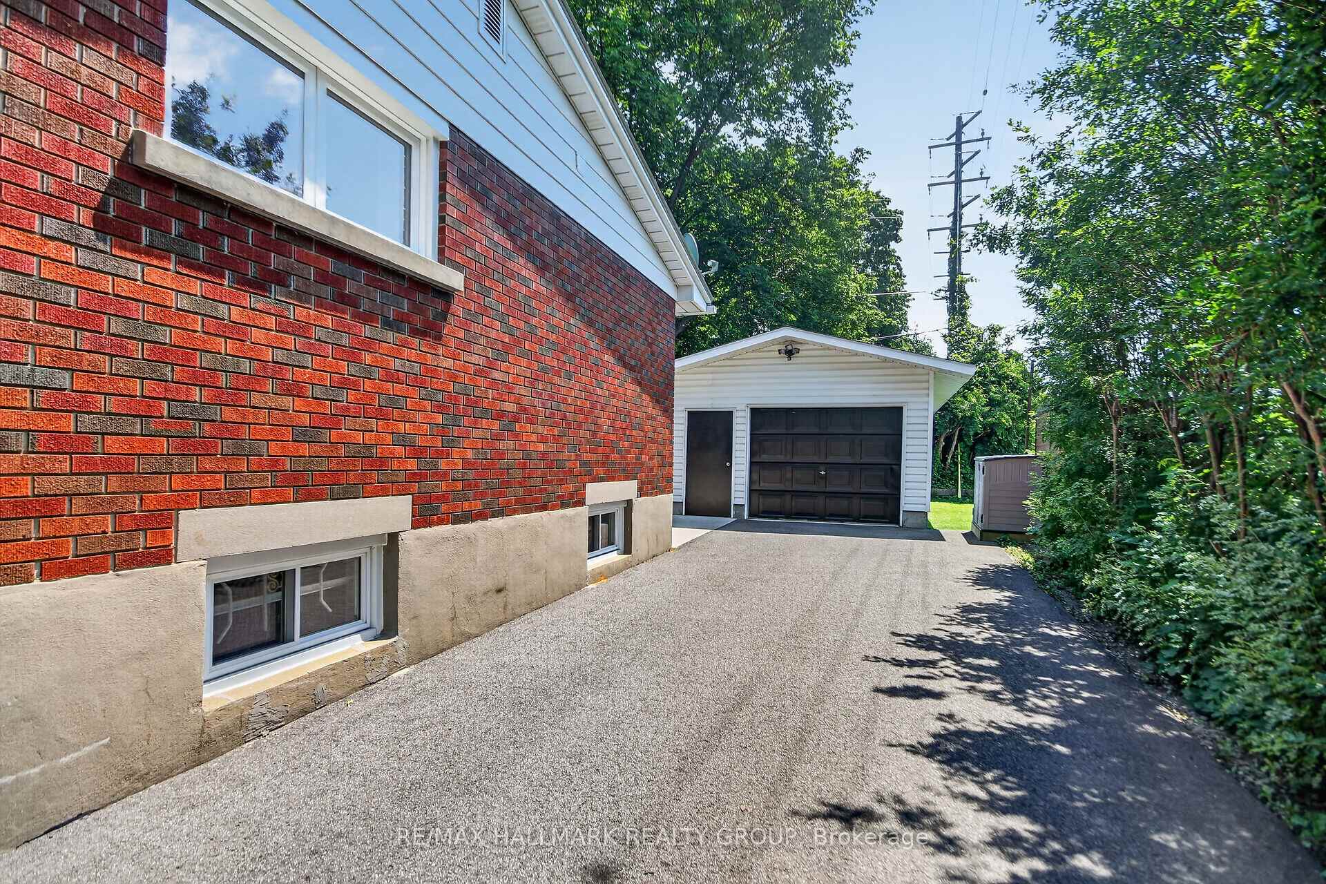 Photo 41 of 2670 Iris Street, Ottawa, Queensway Terrace South/Ridgeview — HOMEH